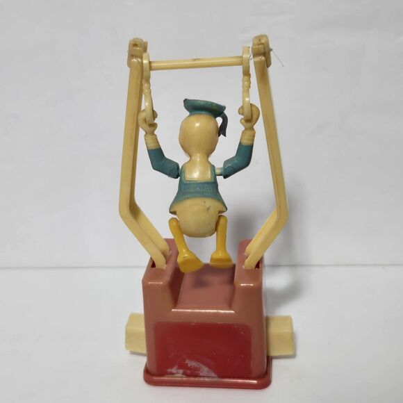Vintage 1960s Donald Duck Tricky Trapeze Push Button String Toy Disney - Picture 3 of 10